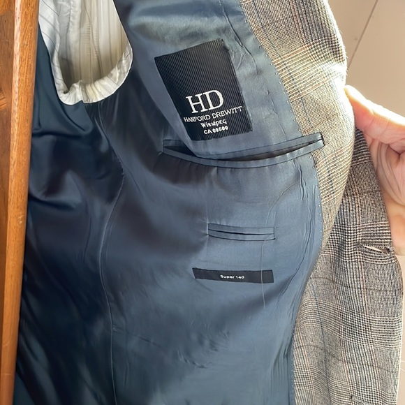 Hugo Boss size 46L/56T Sports Jacket - Picture 9 of 11